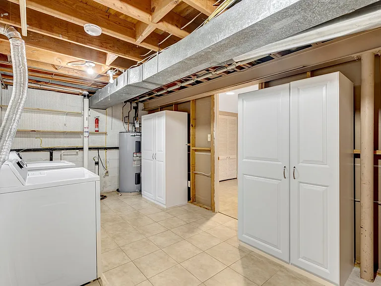6717 Reynard Dr — Photo 47