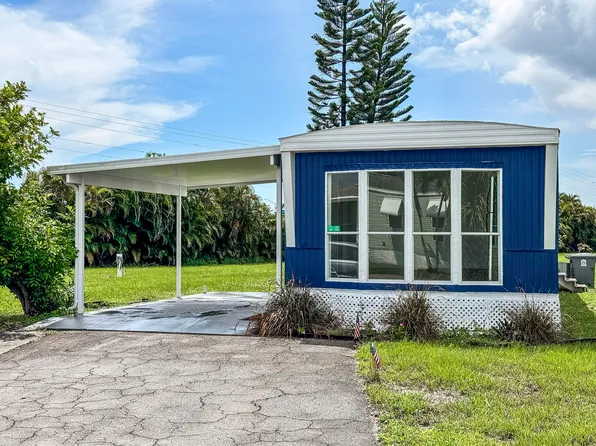4022 68th St N #826, West Palm Beach, FL 33404