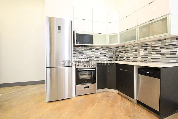 Rented by null | media 3