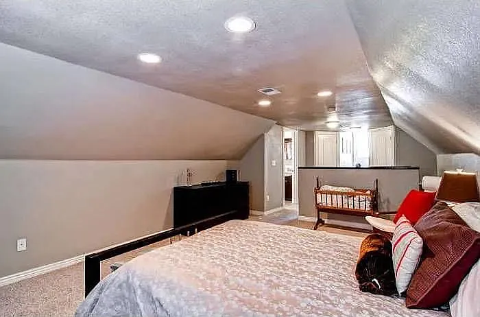 635 N Galapago St — Photo 7