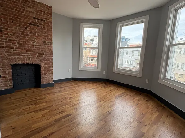 74 Baldwin Avenue image 1 of 13