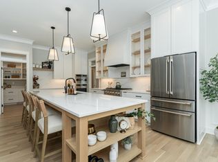 1814 Mayowood Ct SW, Rochester, MN 55902