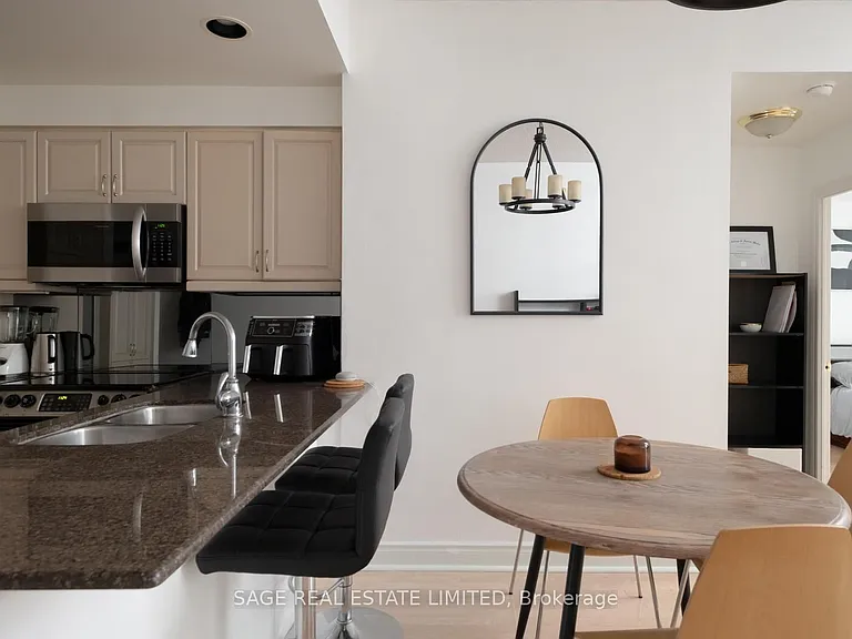 1101 Leslie St #1507 — Photo 10