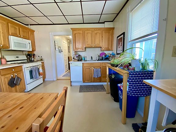 4th image of 14 Craigie St #4