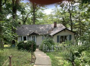 1016 Parkside Hill Dr, Galesburg, IL 61401