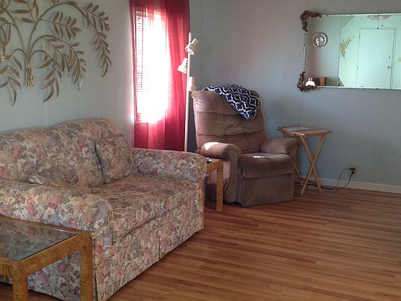 4th image of 226 Spanish Lakes Dr