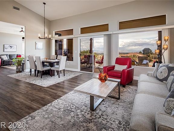5th image of 2204 Sierra Heights Dr