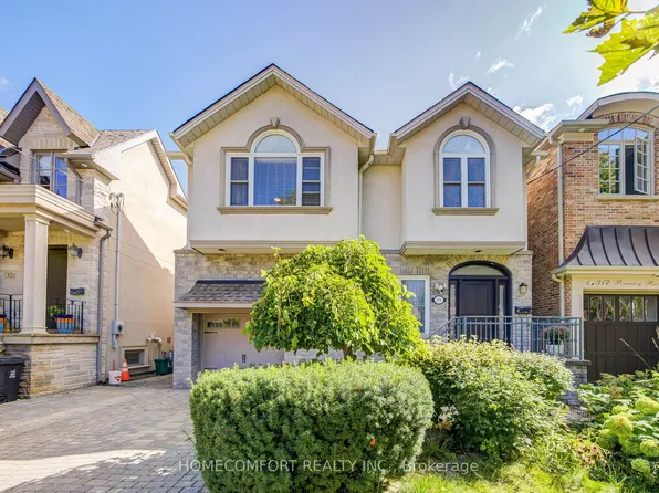 319 Rumsey Rd, Toronto, ON M4G 1R6