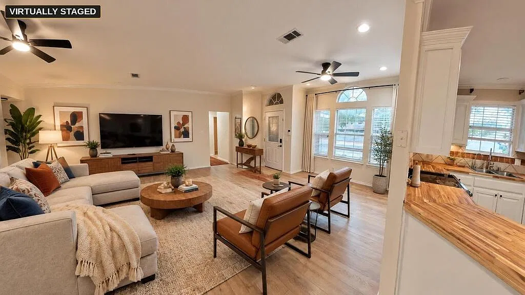 4 bed, 2.0 bath, 1808 sqft, $2,850 — Photo 2