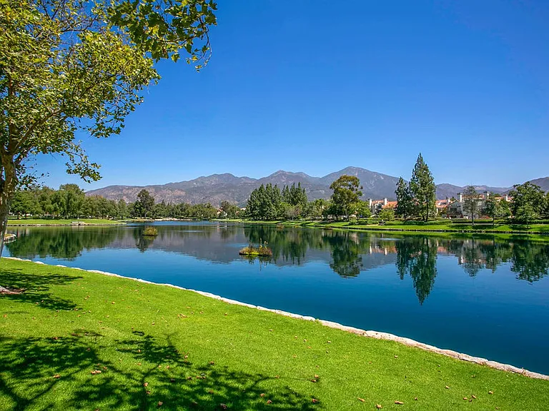 20891 Porter Ranch Rd — Photo 58