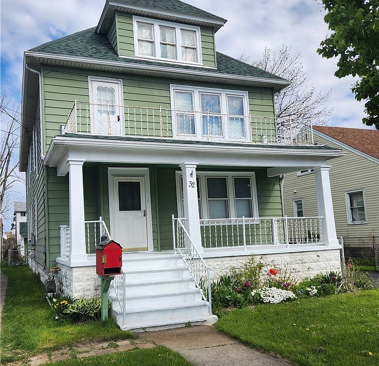 1st image of 32 Roswell Ave