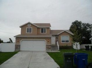 3951 S Dolley Ct, West Valley City, UT 84128