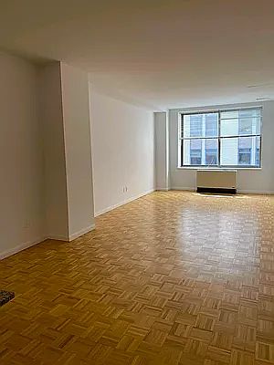 3rd image of 80 John St #19BC