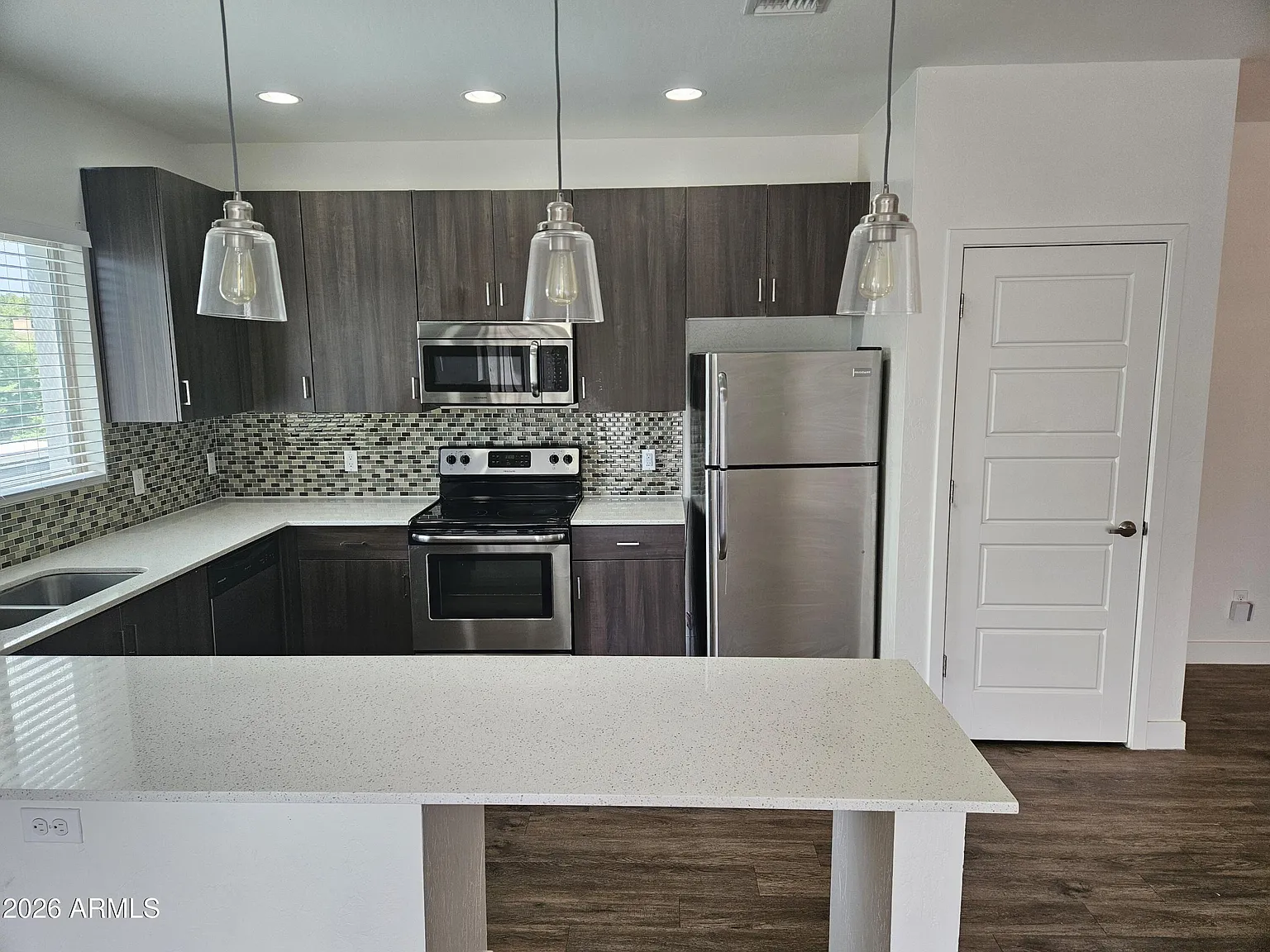 2 bed, 2.0 bath, 1080 sqft, $1,725 — Photo 4