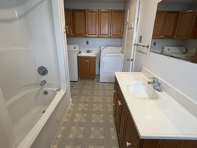 245 Speedvale Ave W #2 — Photo 21