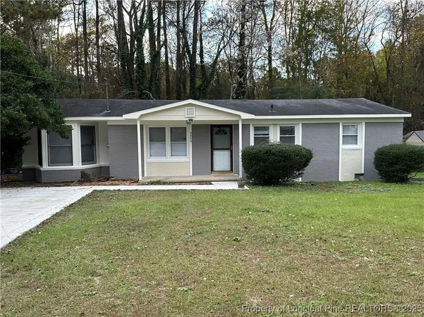 2524 Penny Dr, Fayetteville, NC 28306