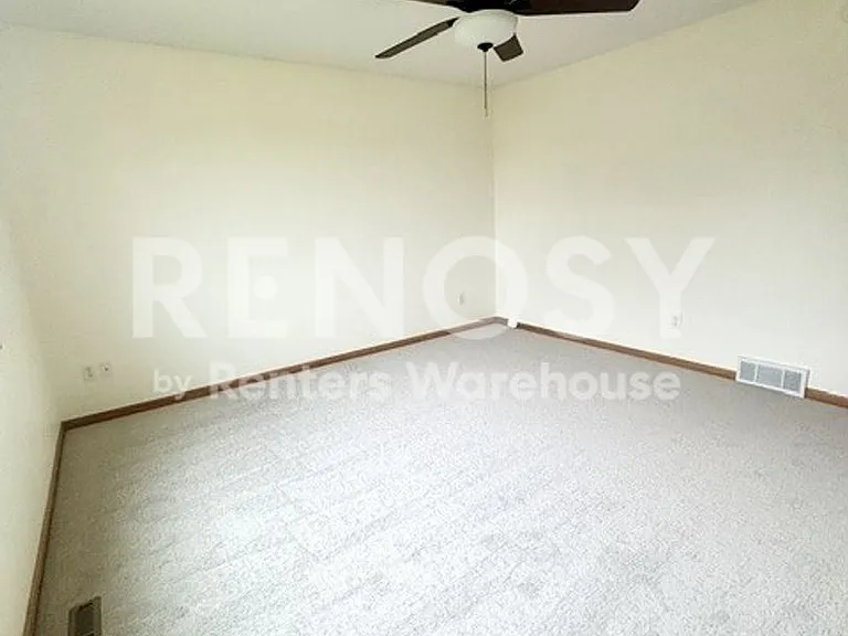 605 7th Ave SW — Photo 24