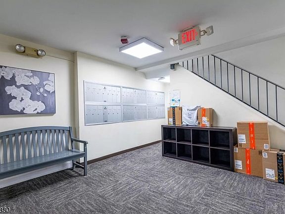 4th image of 130 Orient Way #3D