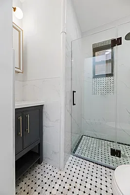 Rented by REAL New York | media 23