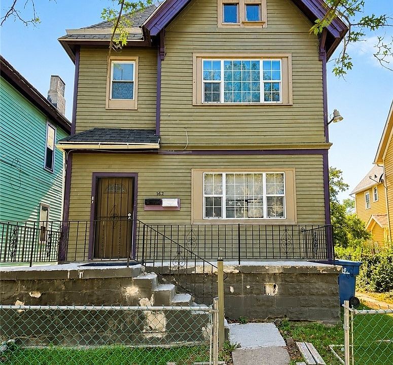 1st image of 162 14th St