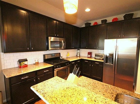 4th image of 2608 Costa Mesa Dr