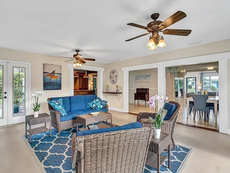 594 Bougainvillea Ln — Photo 20