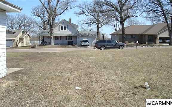 5th image of 734 Shoreacres Dr