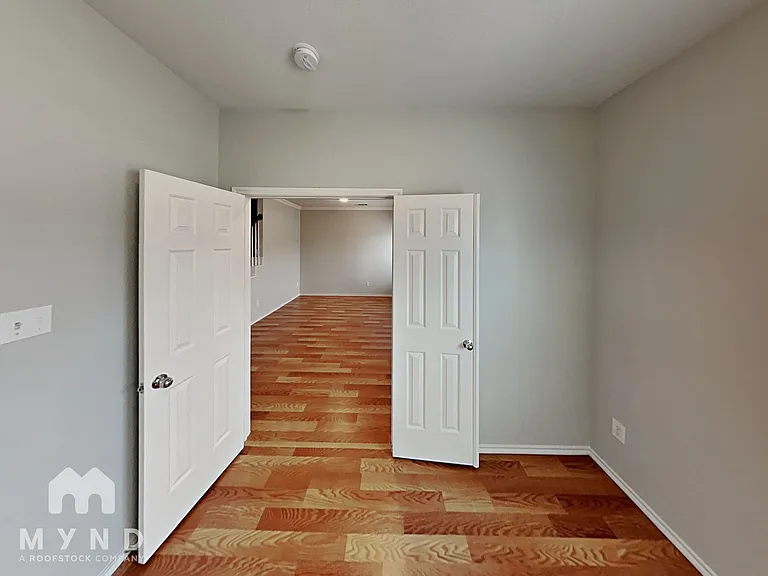 307 Susan Way — Photo 16