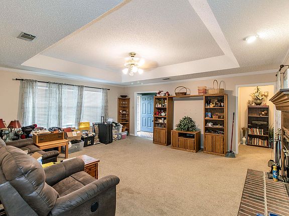 3rd image of 2314 Raintree Dr