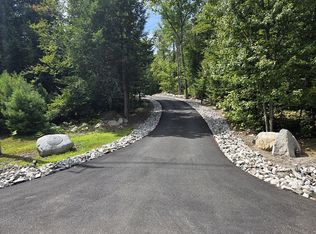 5 Whipporwill Dr, Naples, ME 04055