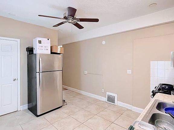 2nd image of 3101 Central Ave NE APT 1