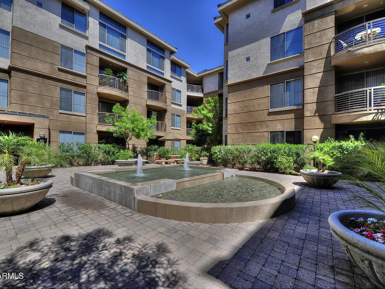 2 bed, 2.0 bath, 1118 sqft, $1,950 — Photo 2