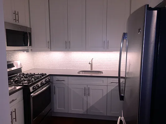 Rented by Luxury Property Group | media 14