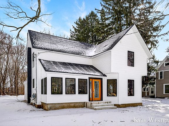 2nd image of 10227 S Norris Rd