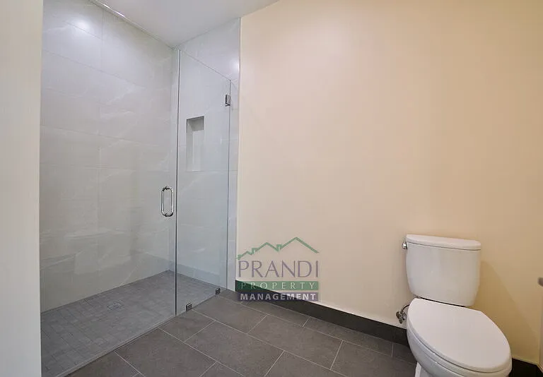 10 E Crescent Dr #B — Photo 7