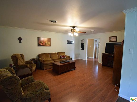 5th image of 113 Blackstone Pl