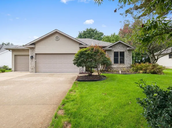 53183 Pine Brook Dr, Bristol, IN 46507