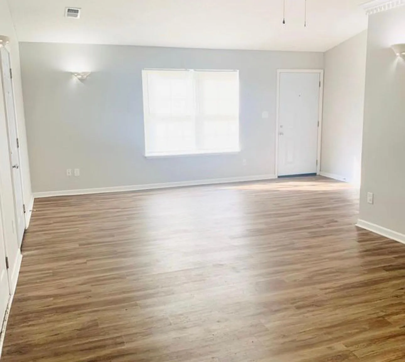 4211 Lambert Ave — Photo 4