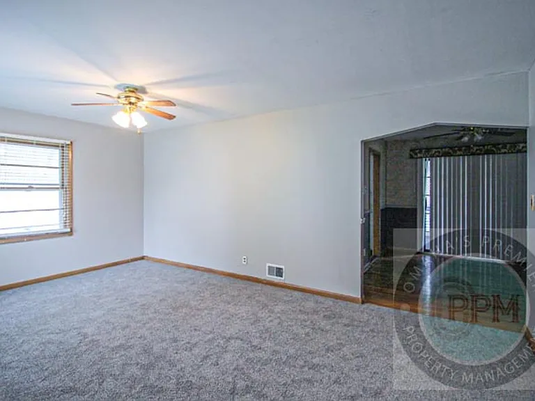 4114 N 54th St — Photo 3