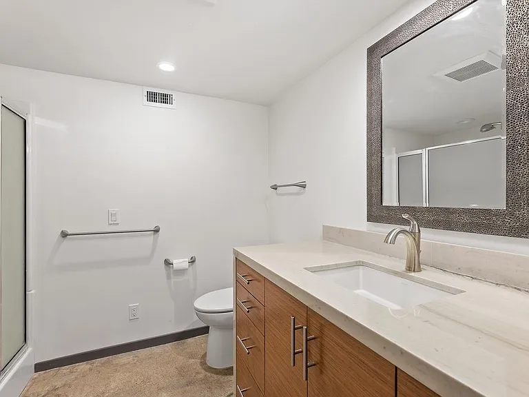 Accessory unit 2nd bathroom