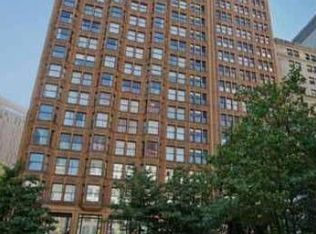 1555 N Astor St APT 3SE, Chicago, IL 60610