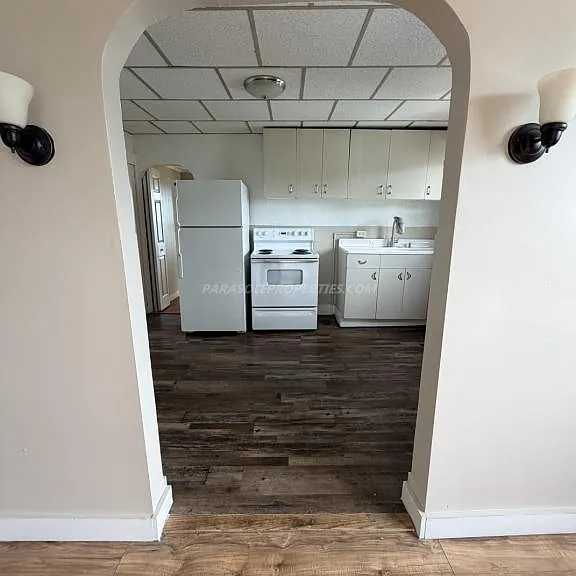 910 W Linden St #1 — Photo 8