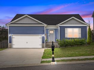 1744 Rains Rd, Clarksville, TN 37042