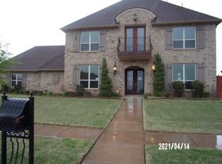 6803 SW Woodstock Ave, Lawton, OK 73505