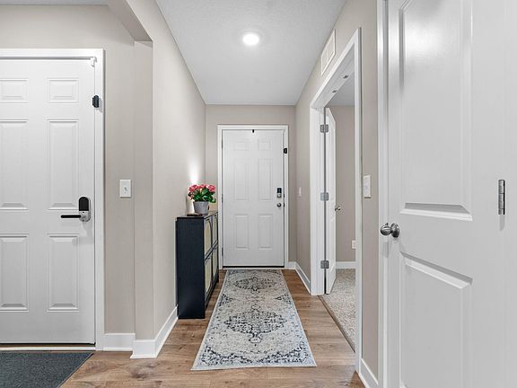 4th image of 385 Freedom Ln