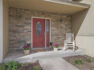 4806 Mastin St, Merriam, KS 66203
