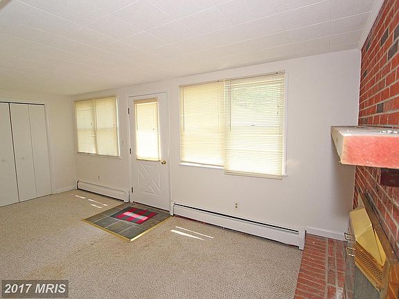 5th image of 5013 Main St