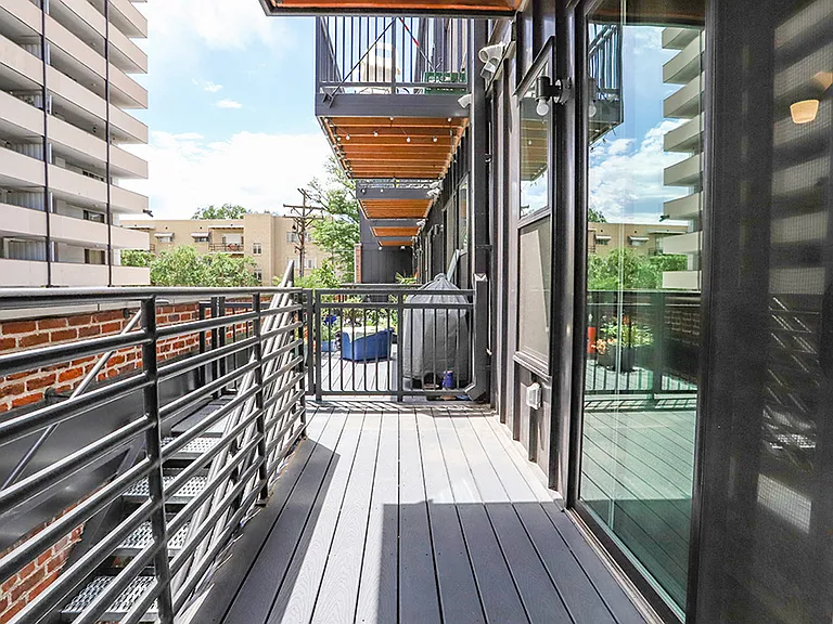 Jux Apartments — Photo 28