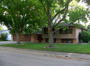 605 N Northview Dr, Fairbury, IL 61739