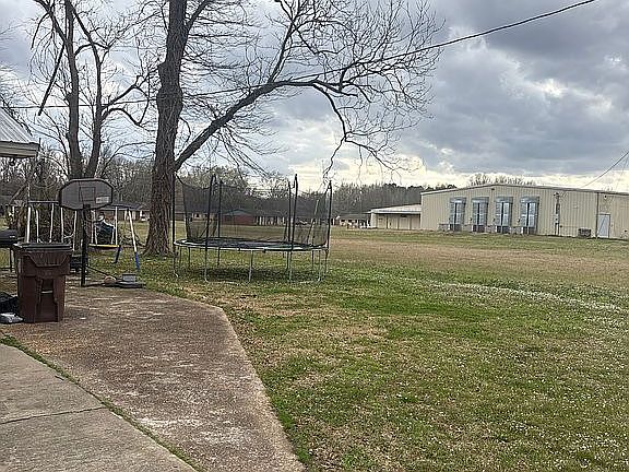 2nd image of 205 Summers St